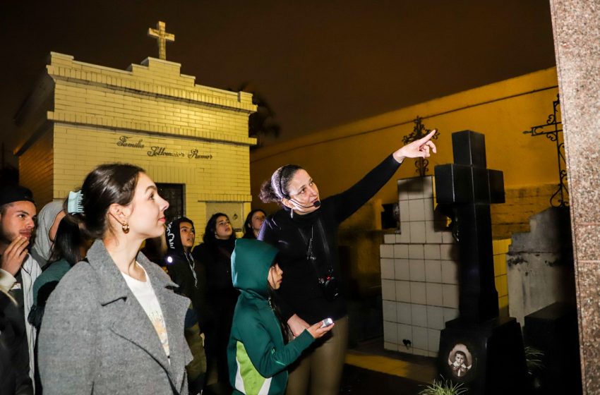  Cemitério Municipal abre 240 vagas para visita guiada noturna