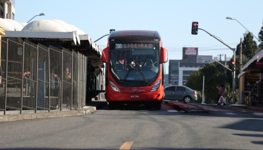  Comissão Especial do Transporte entrega relatório final