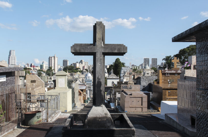  Preços de funerais são reajustados em 6% em Curitiba