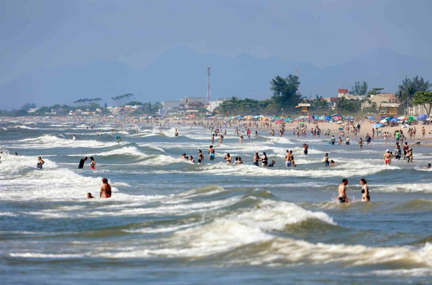  Praias paranaenses estão entre as mais limpas do Brasil