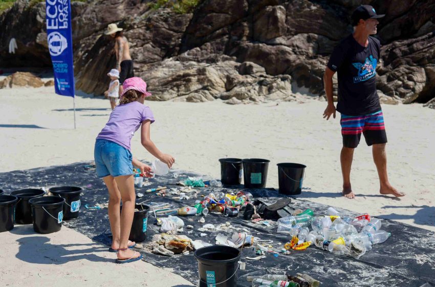  Mutirão recolhe sete mil itens descartáveis na Ilha do Mel