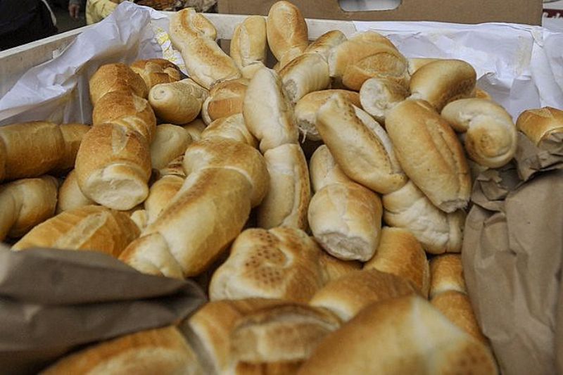  Pão francês ficou 2,6% mais caro em 2023