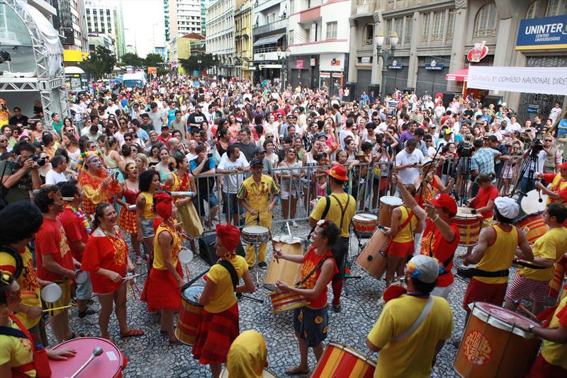  Confira a programação do pré-carnaval de Curitiba