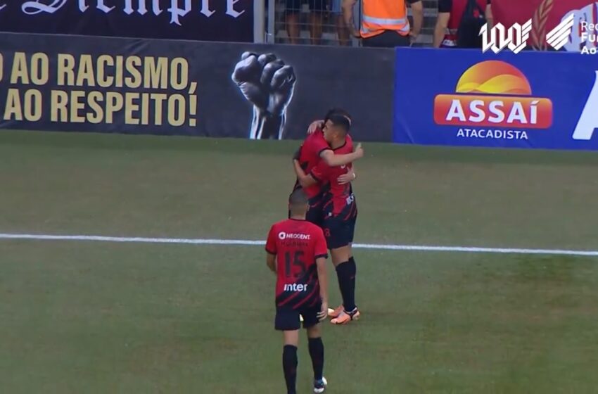  Pablo fica a um gol de Alex Mineiro