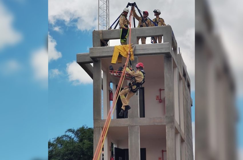  BR-277 tem faixa interditada para competição internacional de Bombeiros