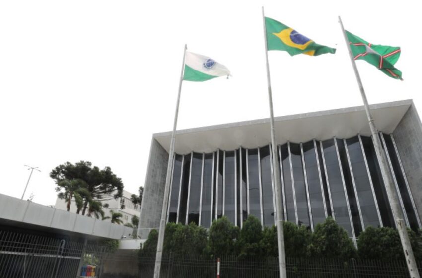 Assembleia Legislativa do Paraná passa por mudanças após ditatura militar