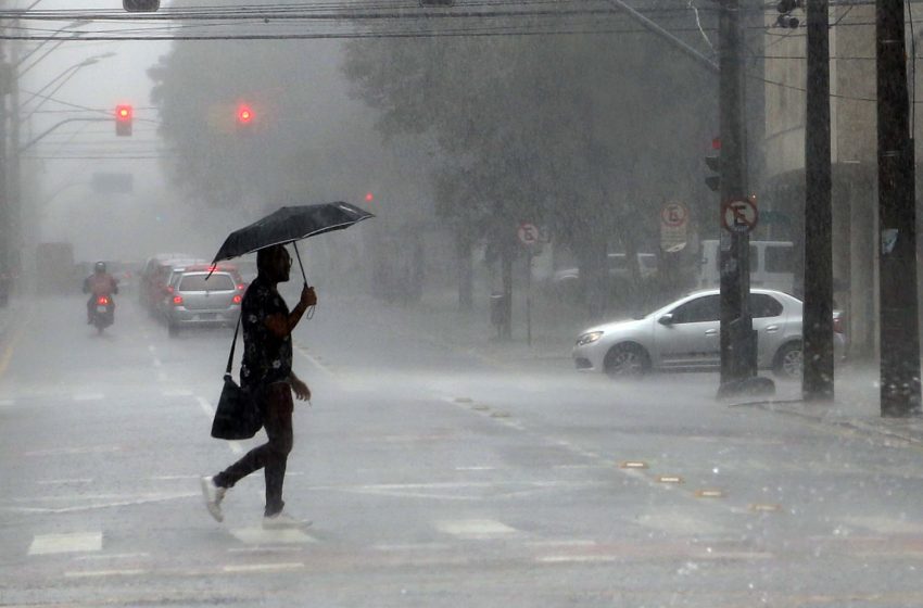  Paraná tem alerta de tempestade ao longo da quarta (21)
