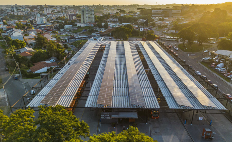 Terminal Santa Cândida ganha primeira usina de energia fotovoltaica