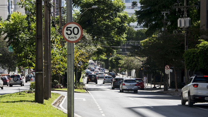 360 pontos de estacionamento são removidos na Avenida Silva Jardim