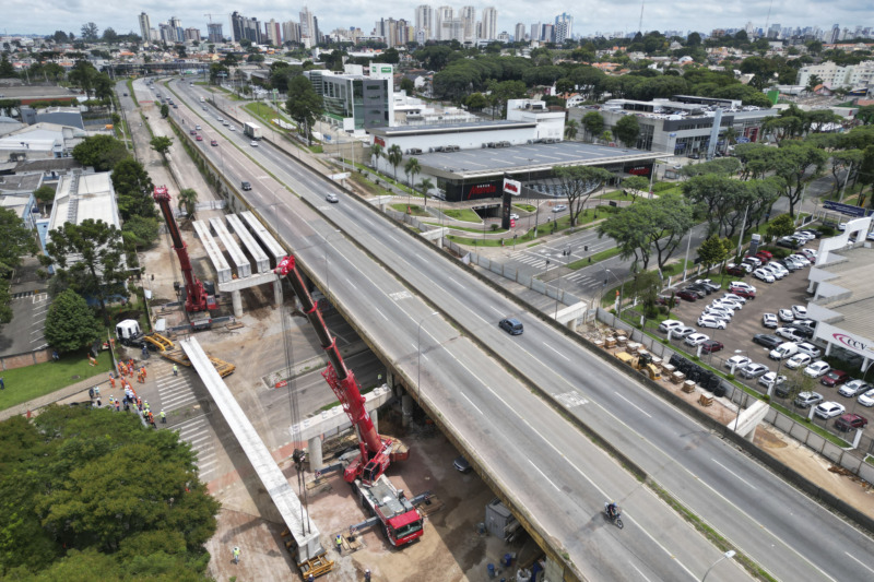  Com Victor Ferreira interditada, motoristas enfrentam congestionamentos