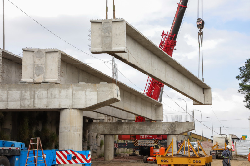  Trecho do Viaduto do Tarumã segue parcialmente interditado até terça