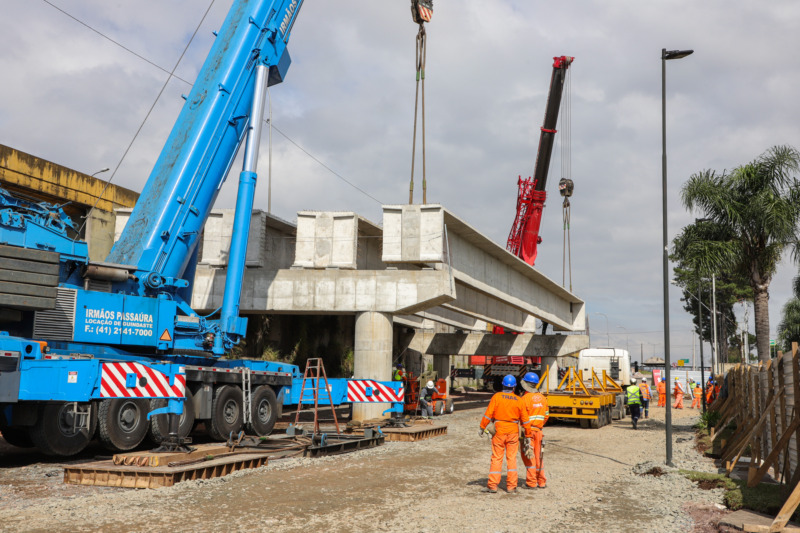  Viaduto do Tarumã pode ficar parcialmente interditado até quarta (29)