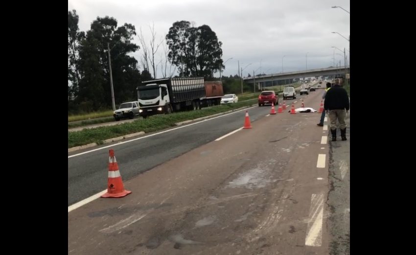 Motociclista morre na BR-476 em acidente com caminhão, em Araucária