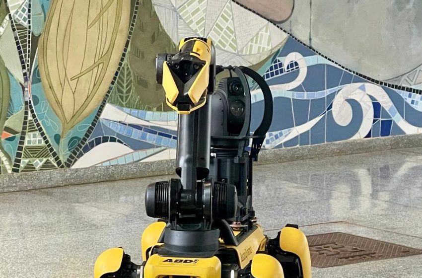  Spot, o cão-robô, é destaque do Parque Tecnológico de Itaipu