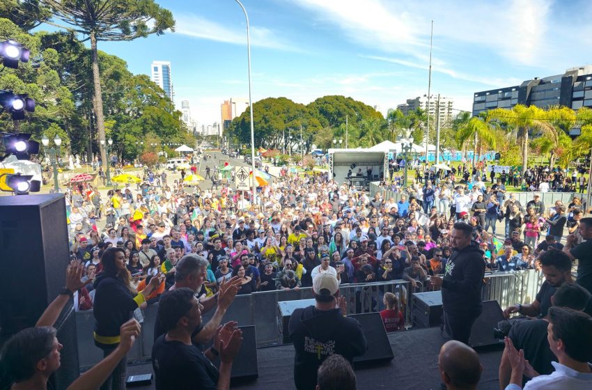 Marcha para Jesus deve reunir 100 mil pessoas