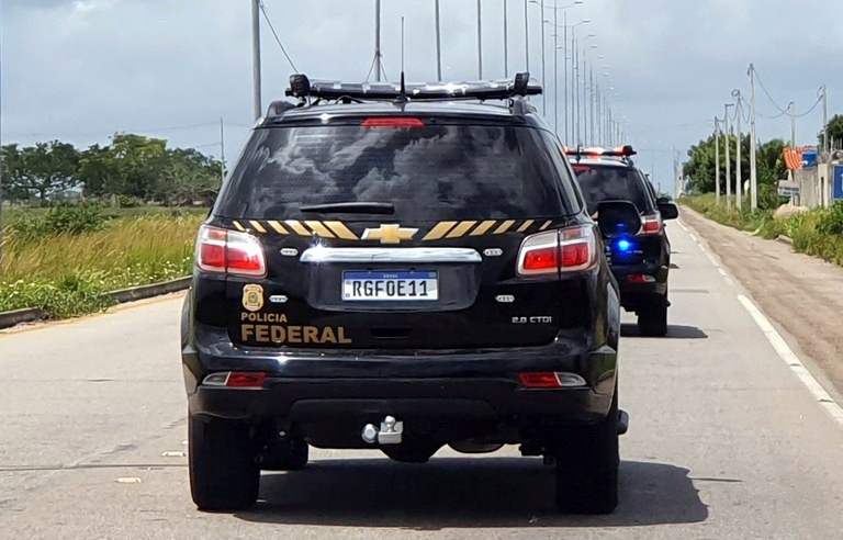  PF faz operação contra quadrilha de contrabando de cigarros