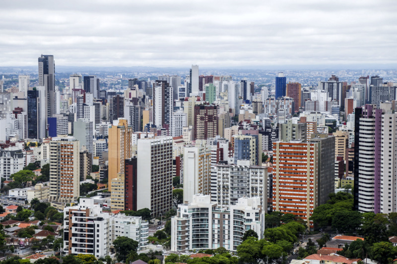  Curitiba tem alta de quase 16% no valor do PIB