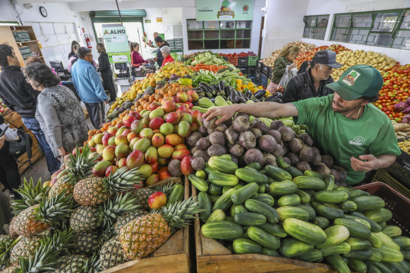  Preço único nos Sacolões da Família é reajustado em 25%