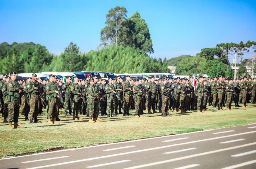  Paraná envia mais de 600 novos militares ao RS