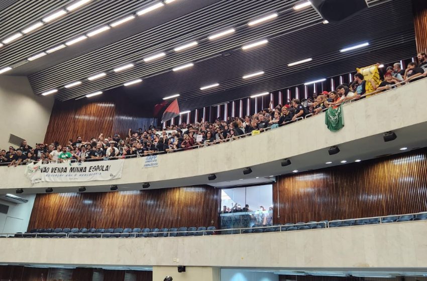  Projeto Parceiro da Escola é aprovado na Assembleia do Paraná