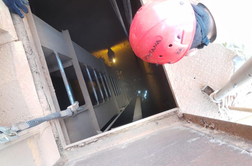 Trabalhador cai em fosso com 8 metros de altura