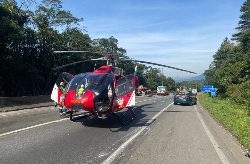  BR-376: trecho ainda tem congestionamento após acidente