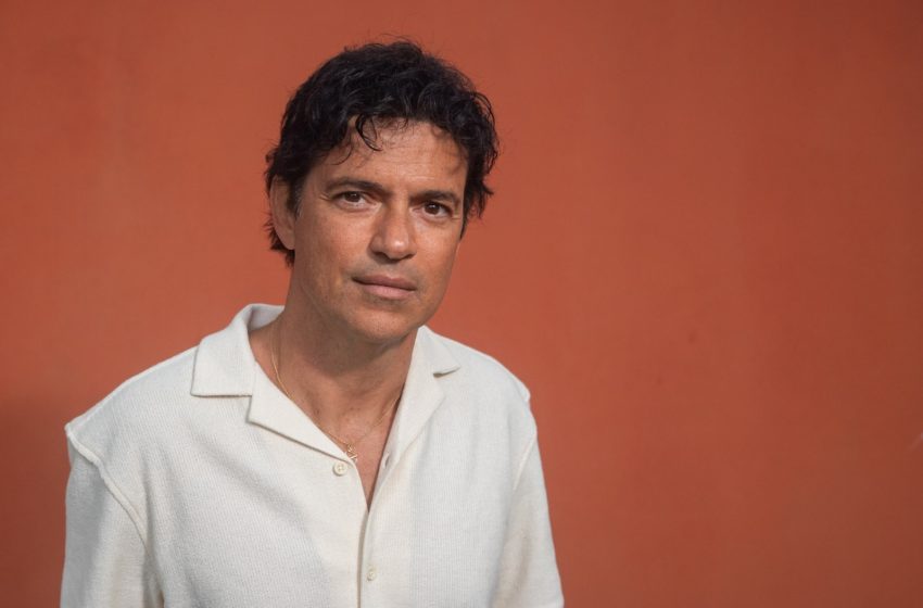  Jorge Vercillo comemora 30 anos de carreira no Teatro Guaira