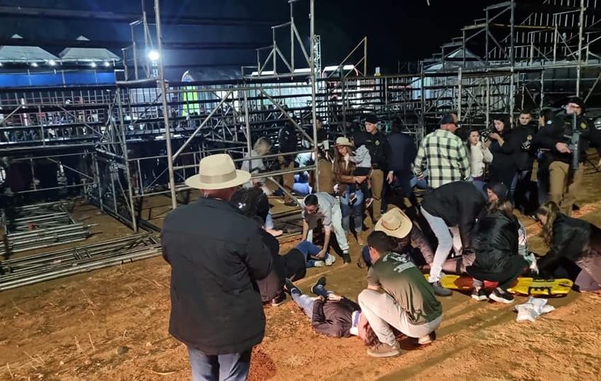 Arquibancada desaba e deixa mais de dez feridos na RMC