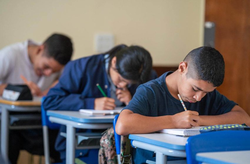 Justiça do Paraná suspende início da greve dos professores