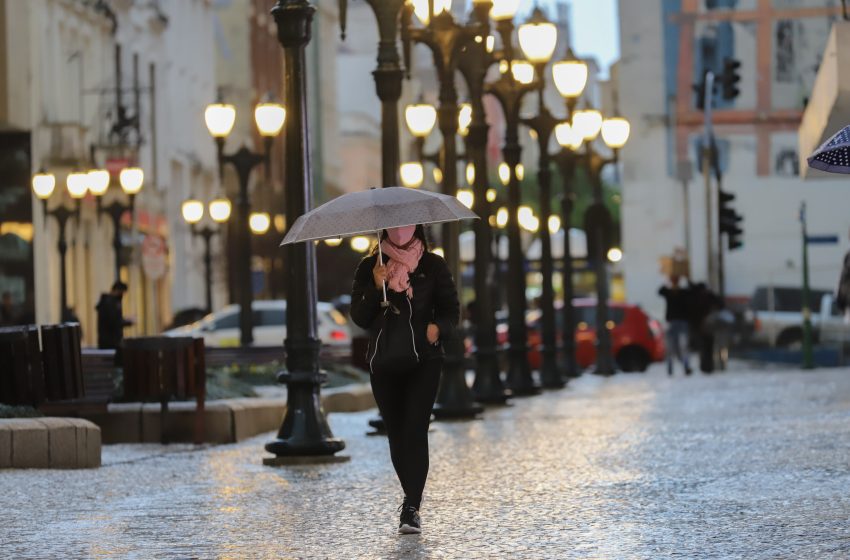  Semana começa com mais chuva e temperaturas amenas