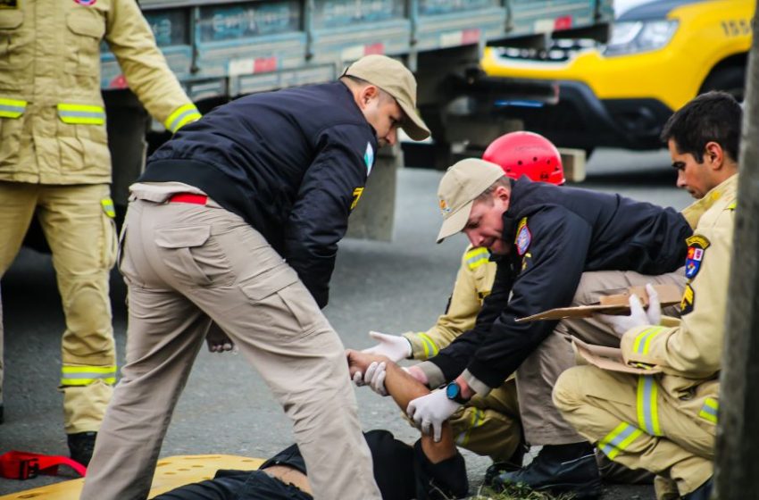  Motociclista fica gravemente ferido em acidente registrado em Colombo