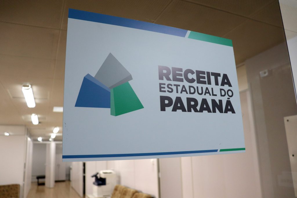 Refis já regularizou quase um milhão de débitos no Paraná