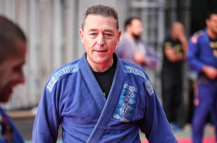 Rudimar Fedrigo é homenageado como Lenda do MMA