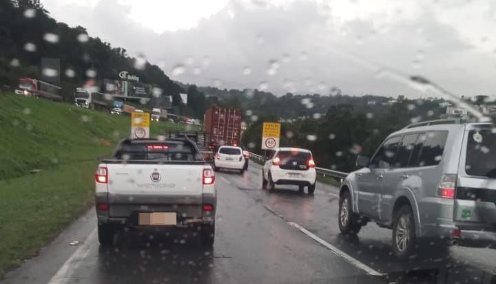  Rodovia do Café tem congestionamento por causa de bloqueio parcial