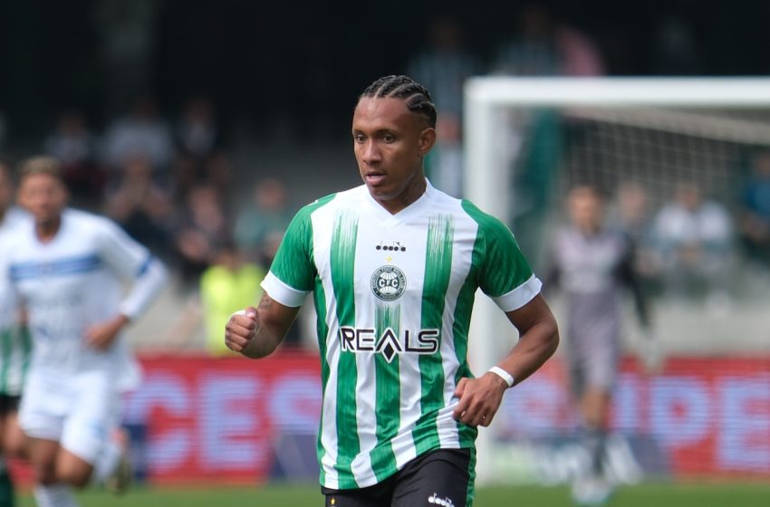 Últimas notícias  Em dias de jogo do Coritiba região do estádio fica  tumultuada - Band News FM Curitiba