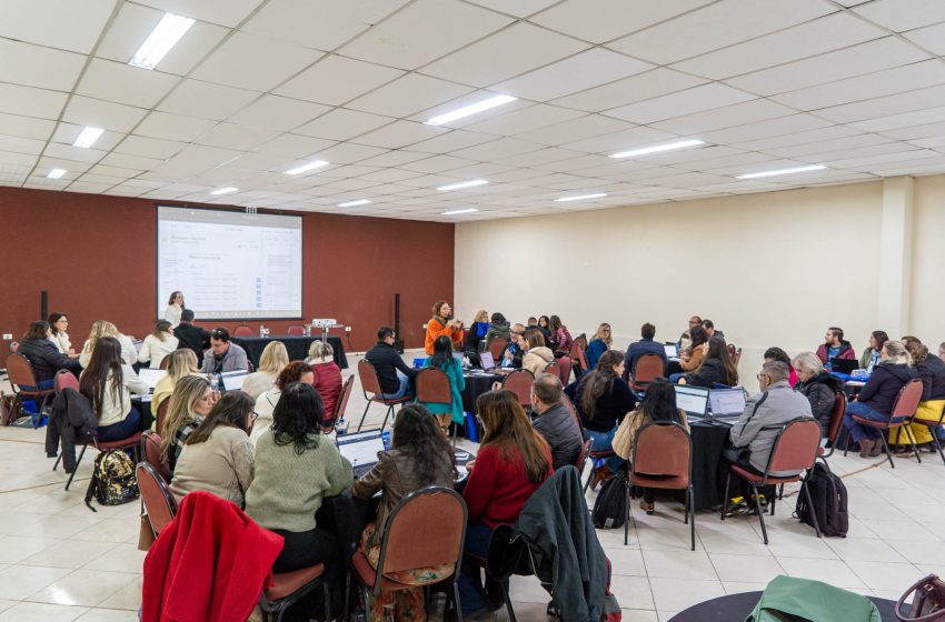  Técnicos pedagógicos são preparados para o uso da IA