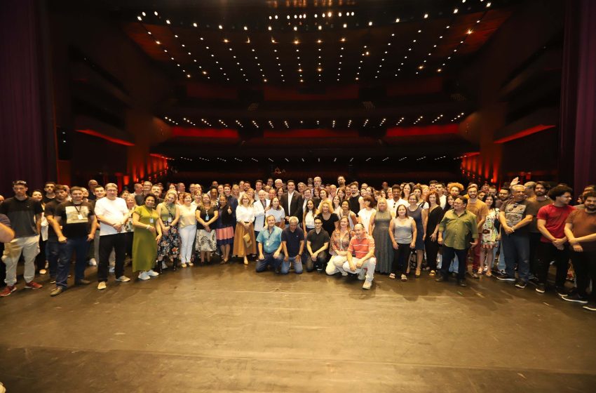 Teatro Guaíra recebe investimento de R$ 50 milhões