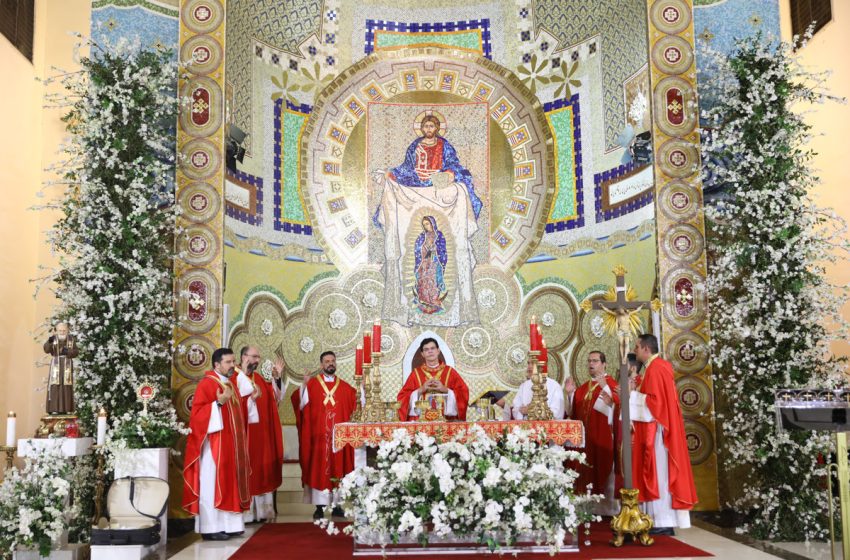 Festa de Jesus das Santas Chagas reúne centenas de fiéis