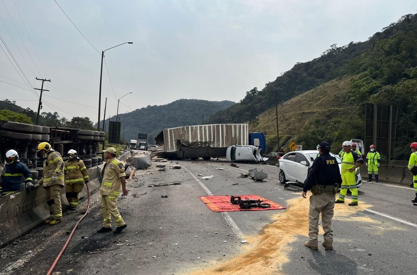  Acidente deixa uma pessoa morta na BR-376, em Guaratuba