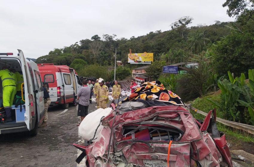 BR-277 está totalmente interditada no sentido Litoral