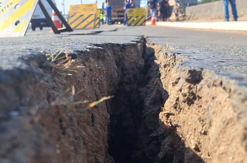 Rachaduras na Rodovia da Uva em Colombo preocupam motoristas