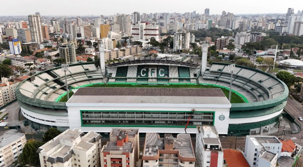 Coritiba observa movimentação do mercado em planejamento para 2025