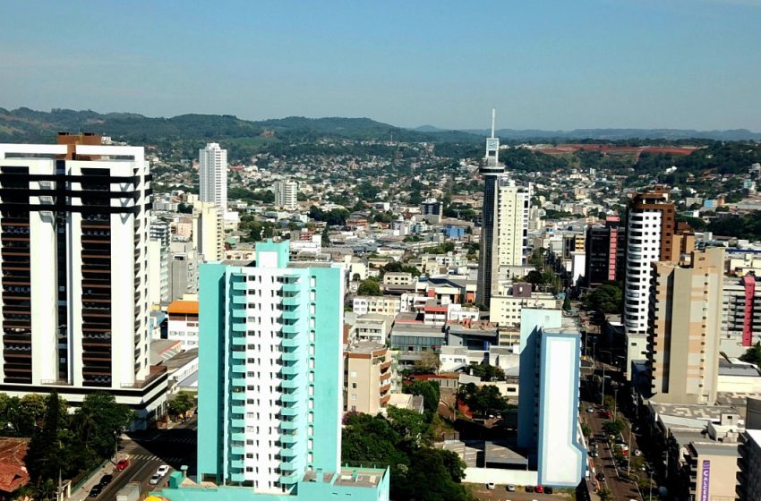 Com afastamento de prefeito e vice, juiz assume prefeitura