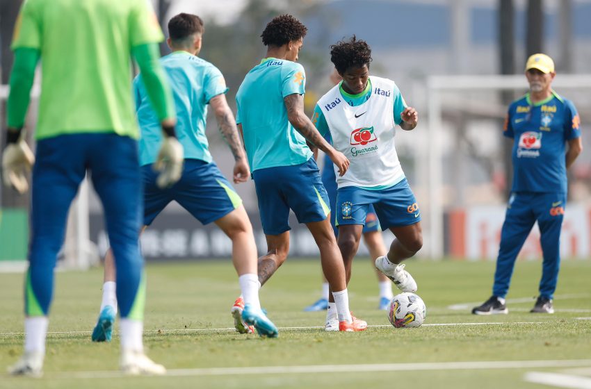 Eliminatórias: Brasil segue preparação em Curitiba