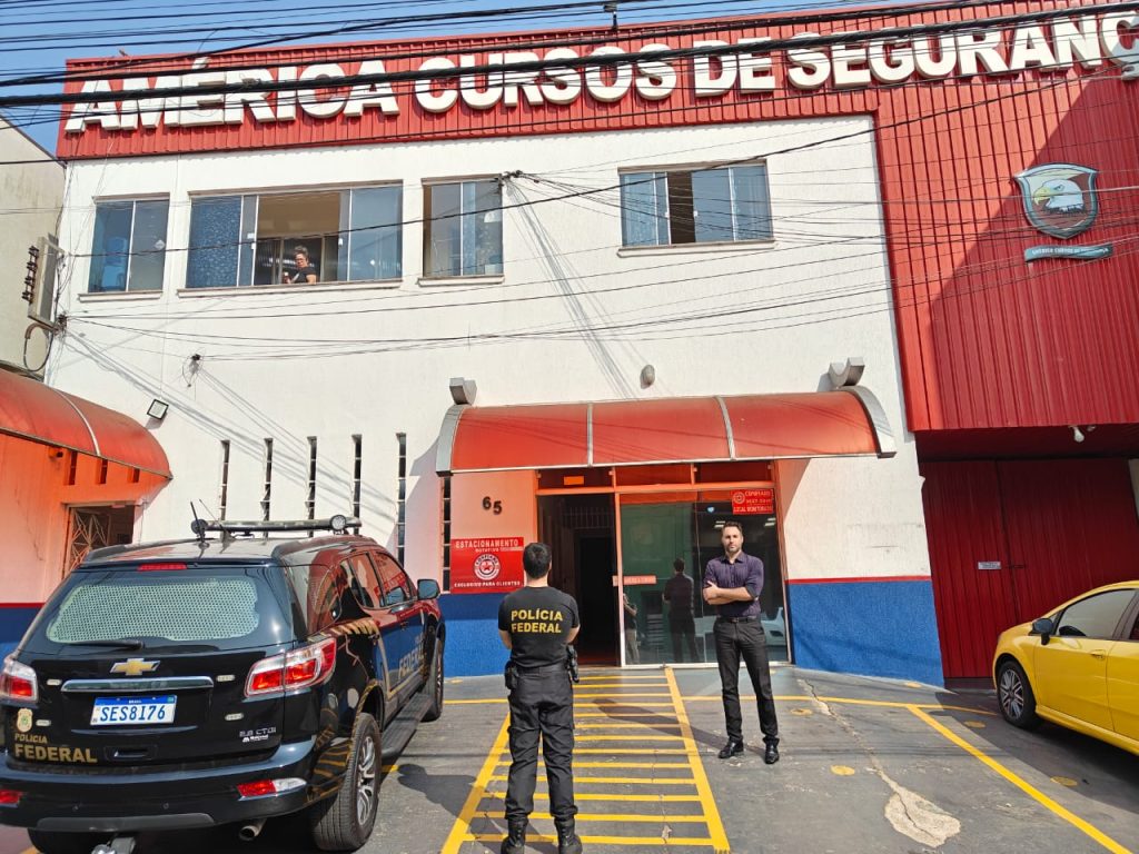 Empresas de formação de vigilantes são fiscalizadas no Paraná