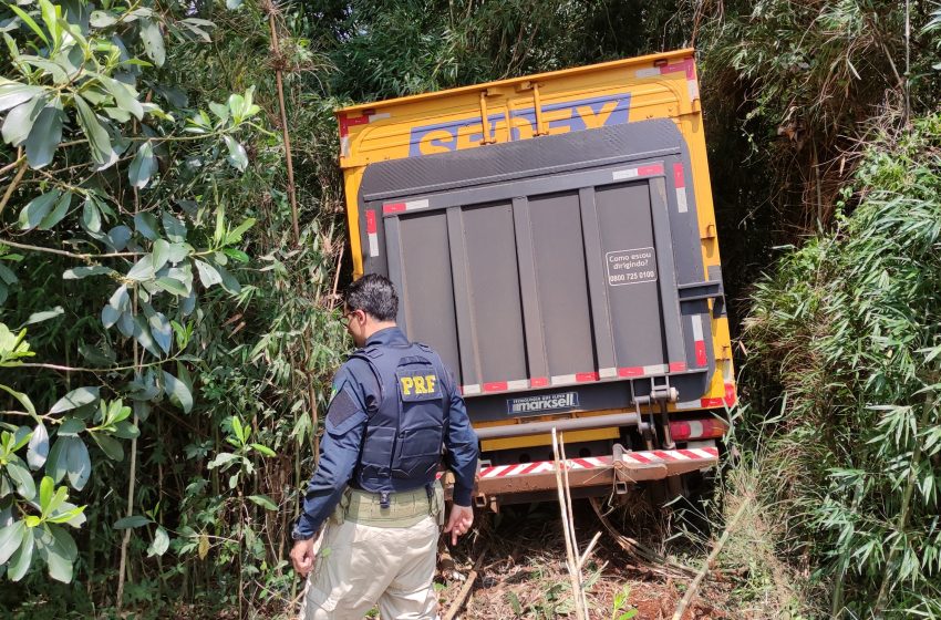  Maconha é encontrada em caminhão dos Correios no Paraná