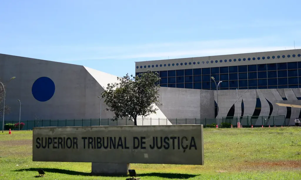 STJ sofre ataque hacker, mas nega prejuízo ao sistema