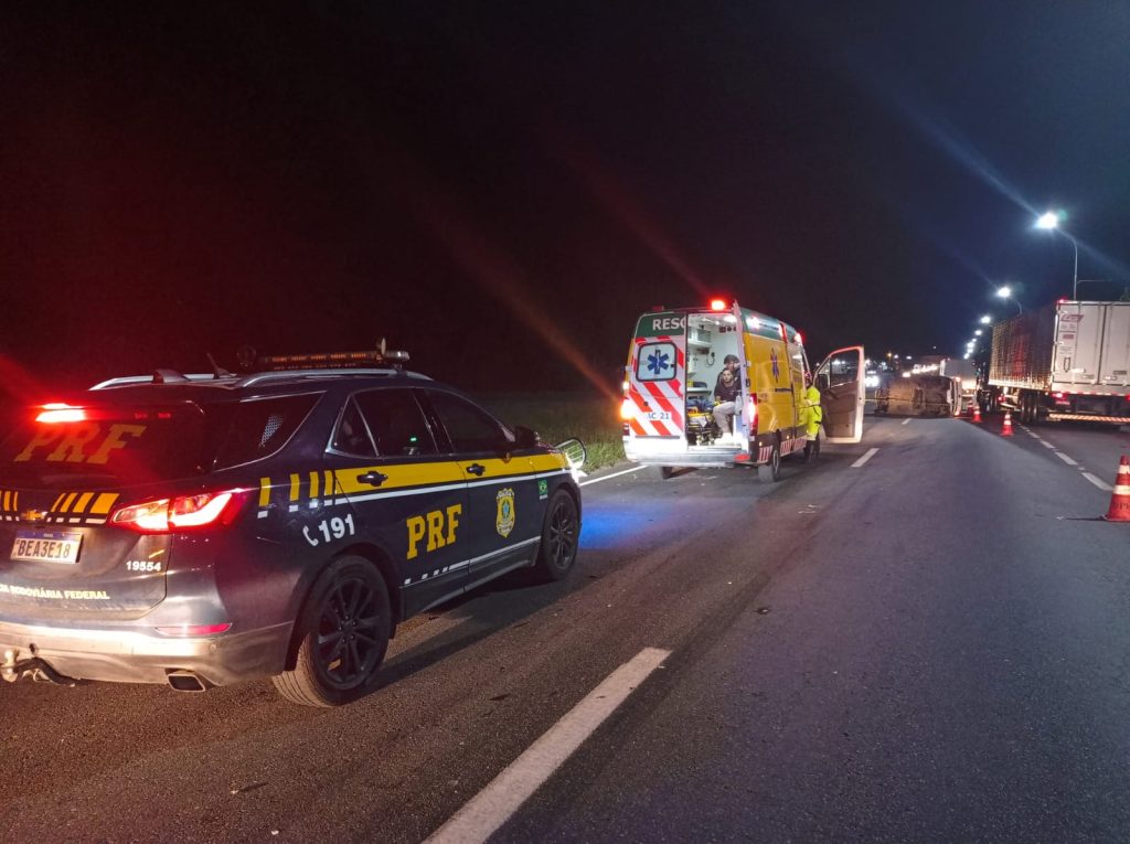 Duas pessoas morrem em colisão em retorno da BR-116