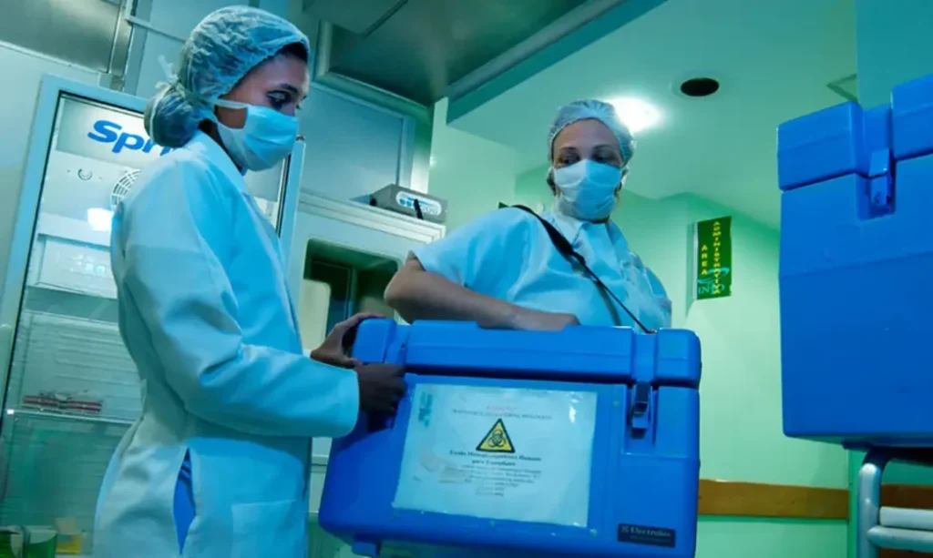 Sócio que emitiu laudos errados de HIV é preso