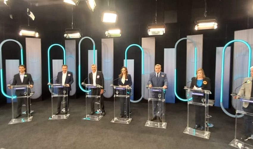 Debate: candidatos disputam indecisos antes do 1º turno das Eleições